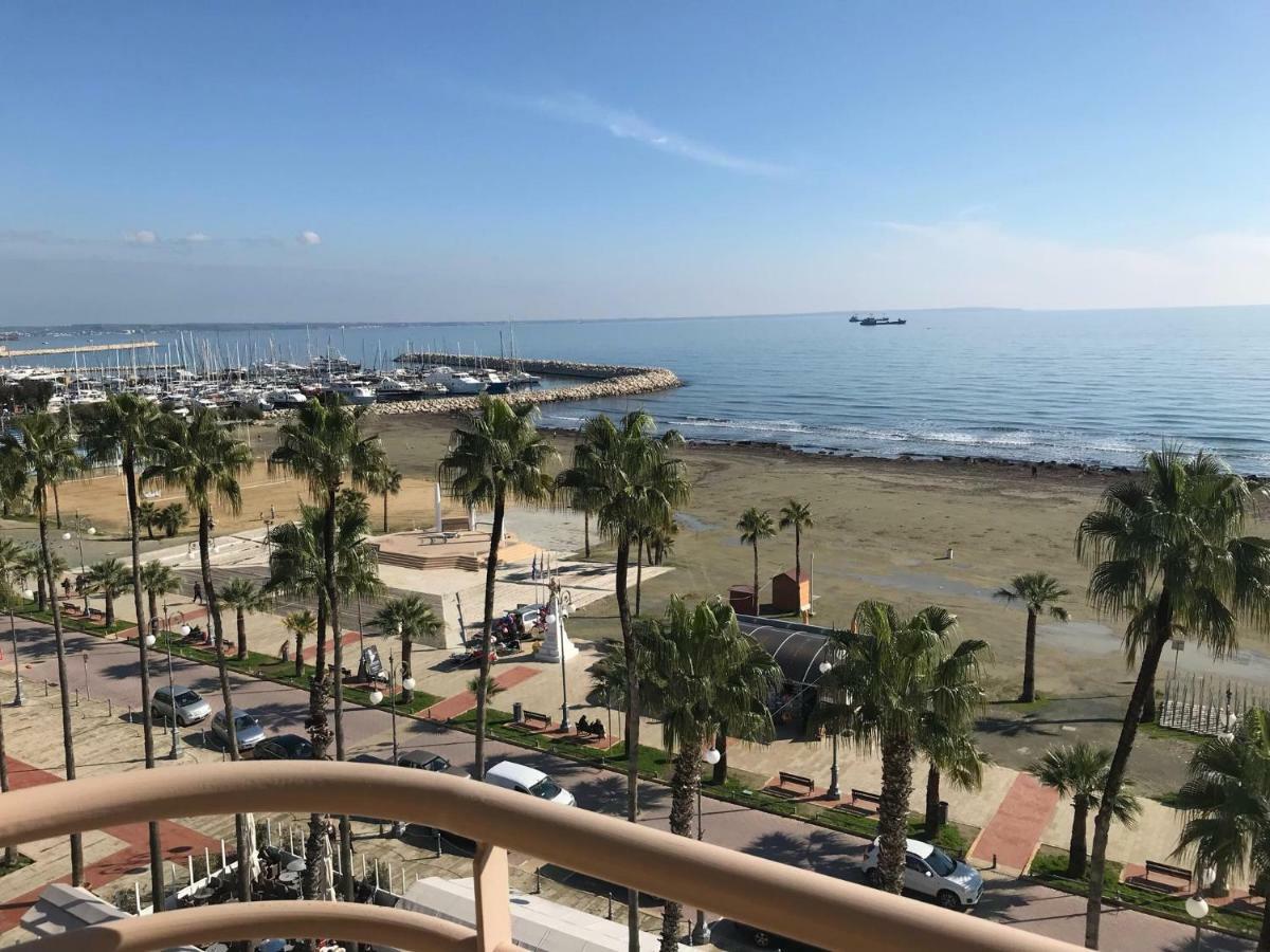 Sea View Central Apt Ithaki Larnaca Ngoại thất bức ảnh